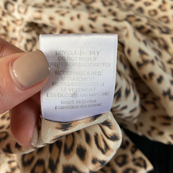 Equipment Silk Shirt in Leopard Print - Picture 8 of 8